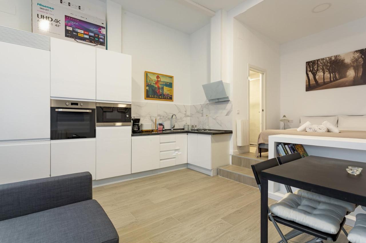 1 Bedroom 1 Bathroom Furnished - Av De America - Studio - Mintystay Madryt Zewnętrze zdjęcie
