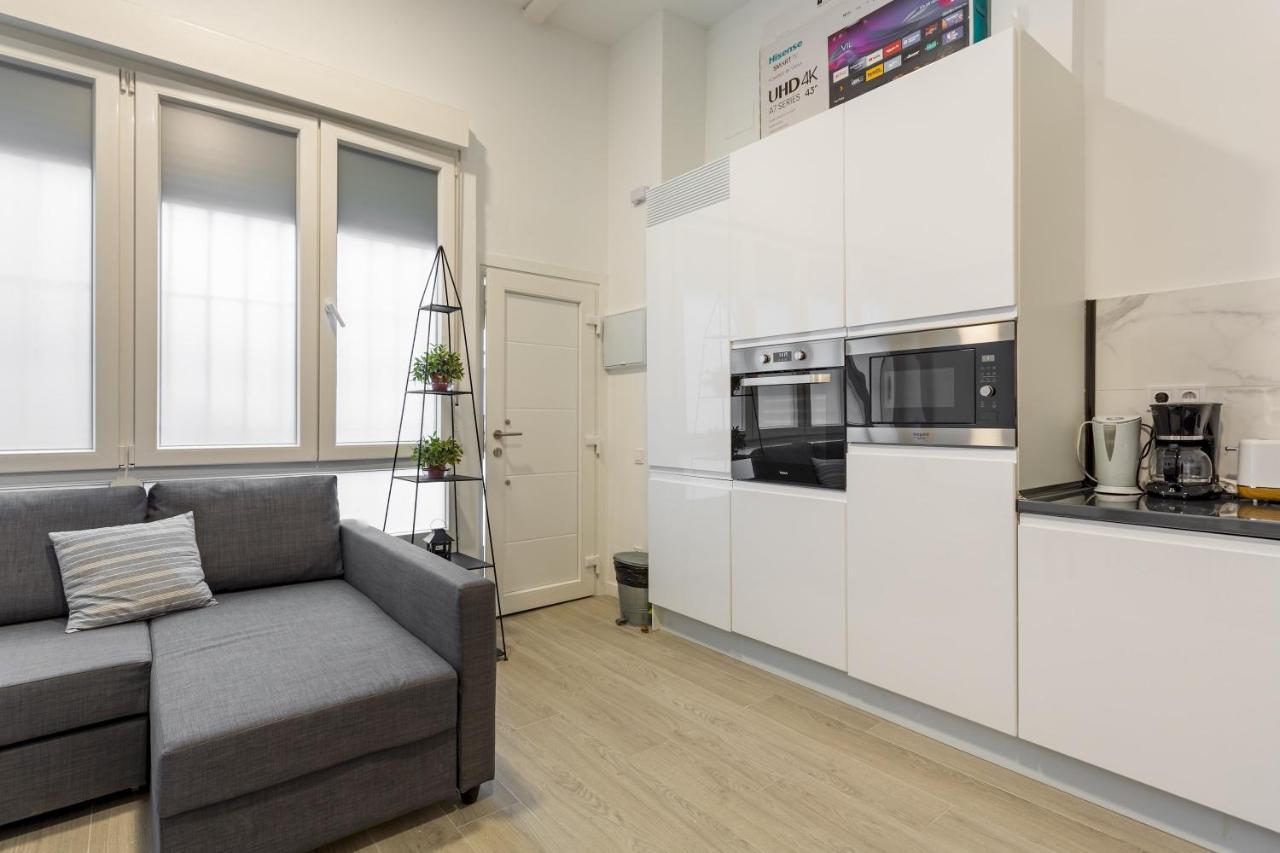 1 Bedroom 1 Bathroom Furnished - Av De America - Studio - Mintystay Madryt Zewnętrze zdjęcie